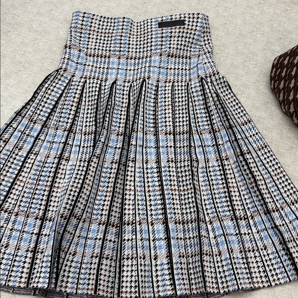 Stylish Houndstooth Pleated Skirt